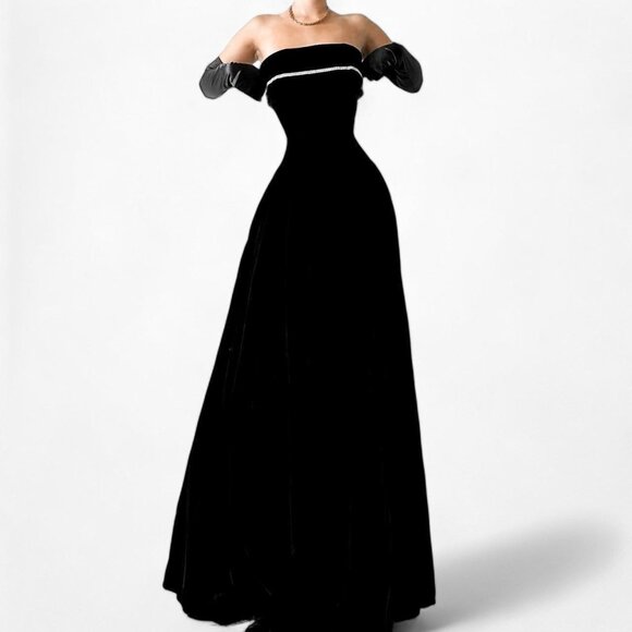 Vintage Black Strapless Rhinestone Embellished Velvet Fit Flared Maxi Prom Dress